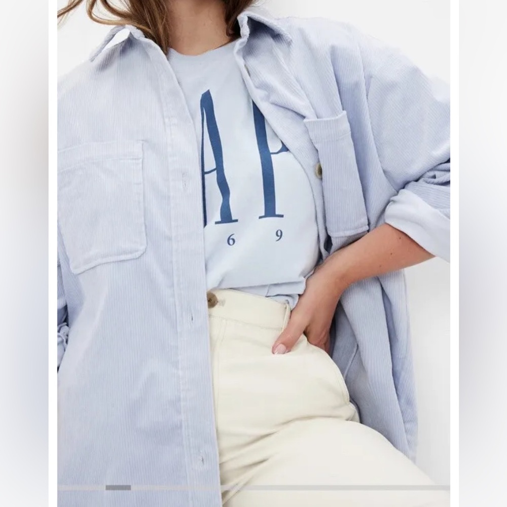 GAP Light blue corduroy oversized button up shirt size: XS